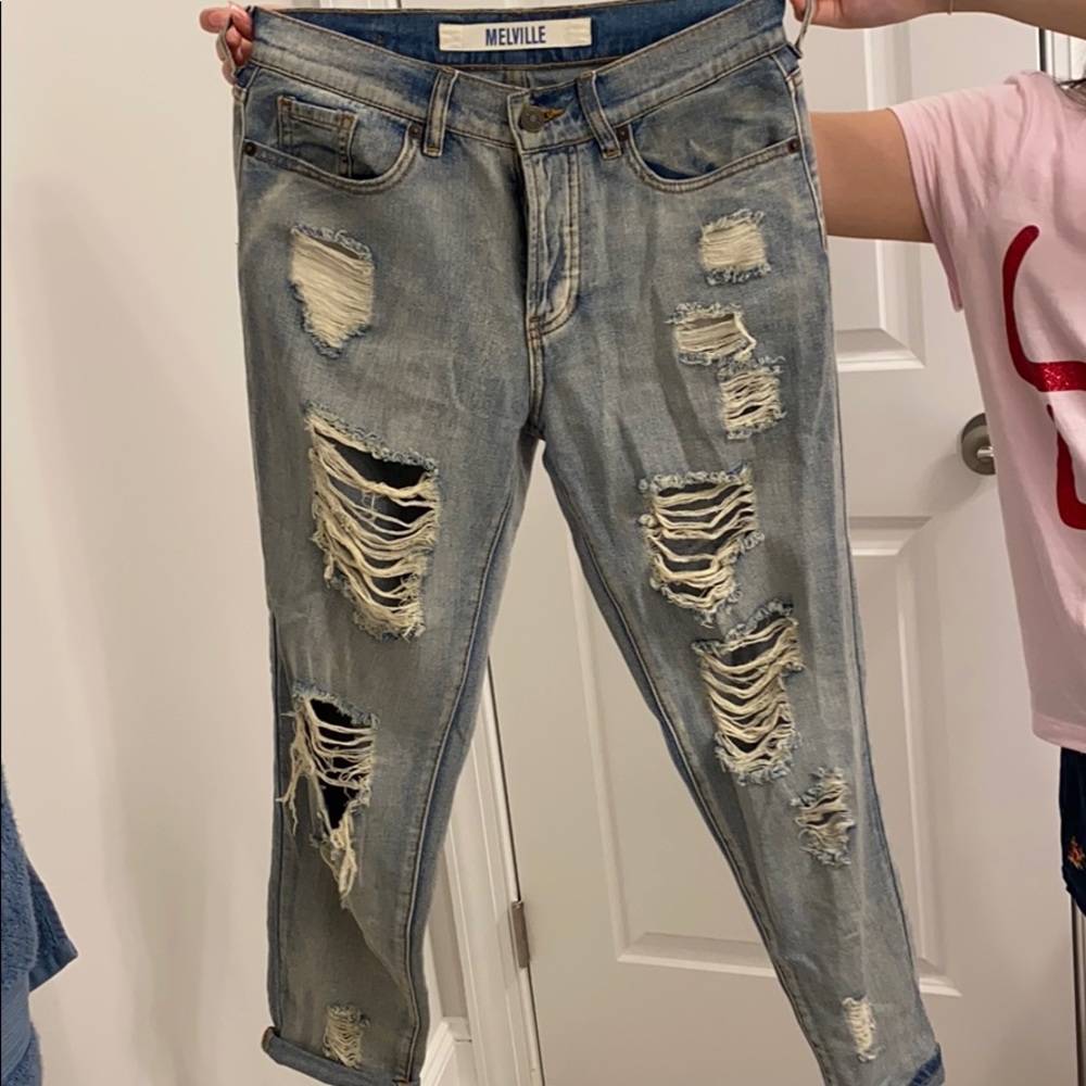 Brandy Melville boyfriend jeans